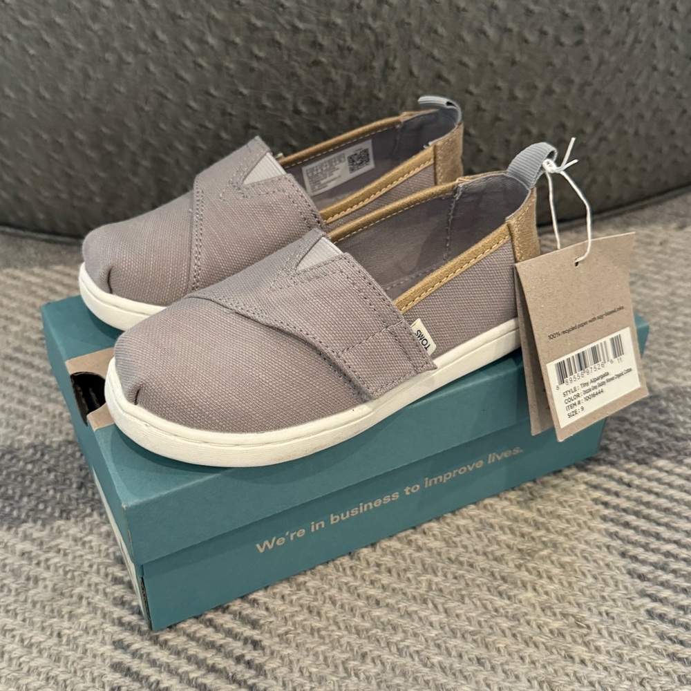 Toms Toddler Tiny Alpargata Recycled Cotton Grey Size 9 New with tags and box